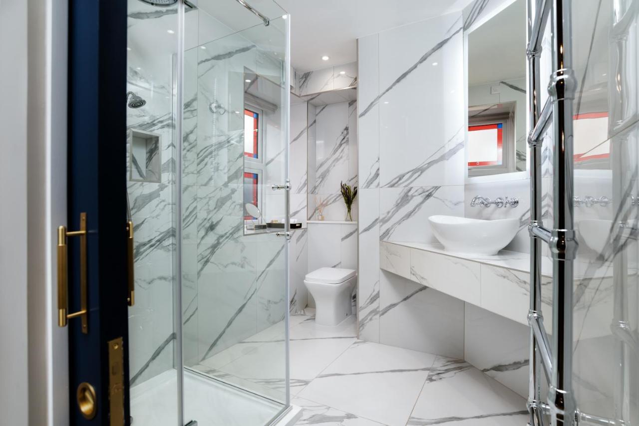 Relax In Super Size Copper Tub - 2 Bedroom Villa إينفيرنيس المظهر الخارجي الصورة