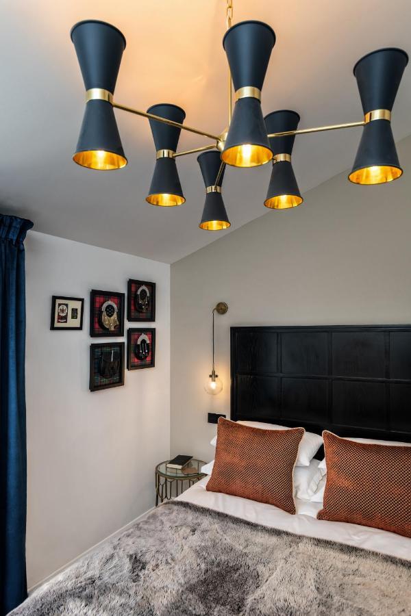 Relax In Super Size Copper Tub - 2 Bedroom Villa إينفيرنيس المظهر الخارجي الصورة